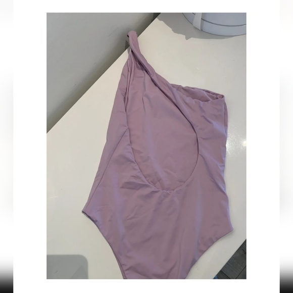 Off-White Lavender One-Piece Swimsuit Sz 42 ( Us M) Rare, sold out every where - Picture 3 of 9
